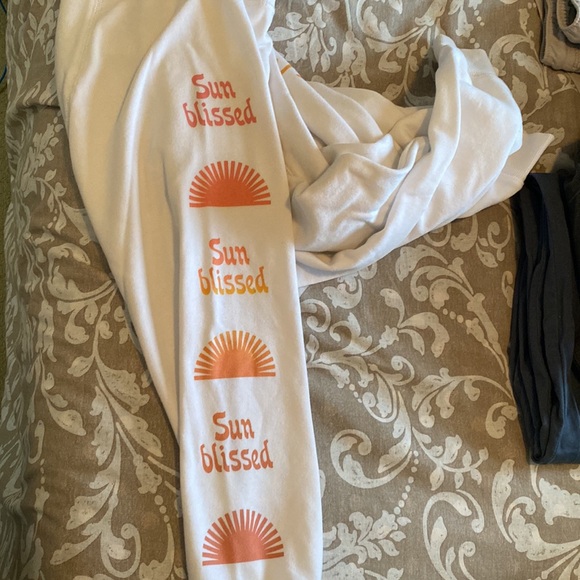 Old Navy Sunblissed Crewneck Sweater - Picture 3 of 5